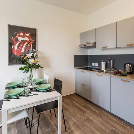 Certosa Colorful Mini Flats Διαμέρισμα *