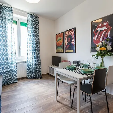 Διαμέρισμα Certosa Colorful Mini Flats