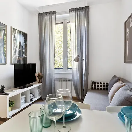 Διαμέρισμα Certosa Colorful Mini Flats